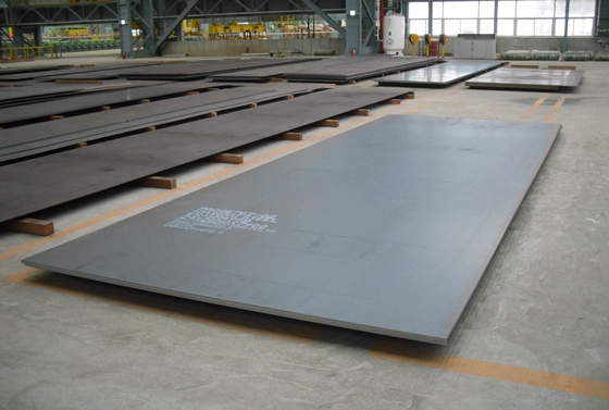 Warmgewalste Zwarte Koolstofstaalplaat ASTM A36 ST37 S45C ST52