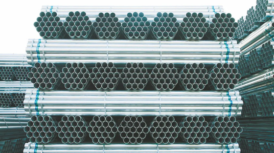 De milde Koolstof Gegalvaniseerde Rang van Staalbuizen Q235 Q235 Q345 ST37