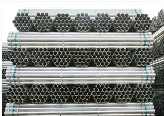 De gelaste Staalgi Pijp galvaniseerde Met een laag bedekte Oppervlakte de Buitendiameter van 10 - 80 mm